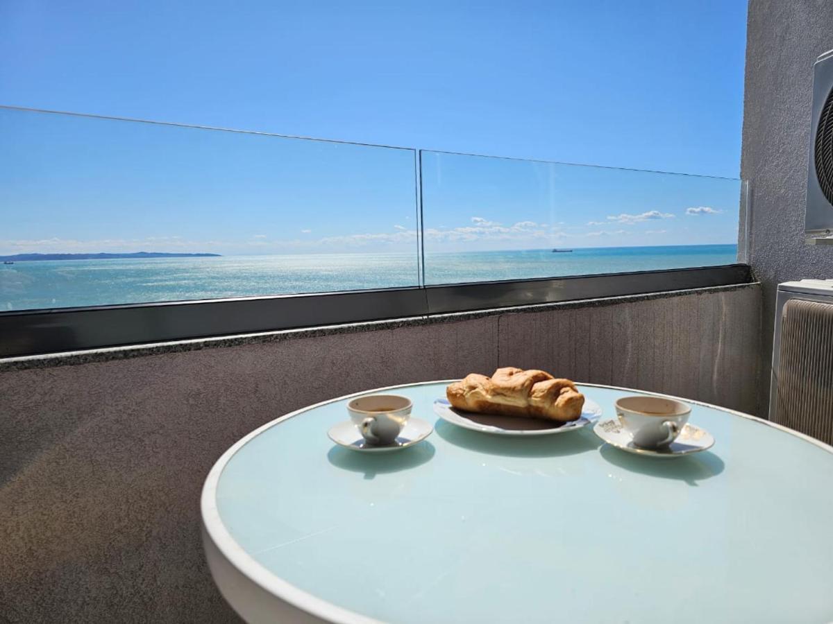 Sky & Sea View Luxury Apartments Durrës Zewnętrze zdjęcie